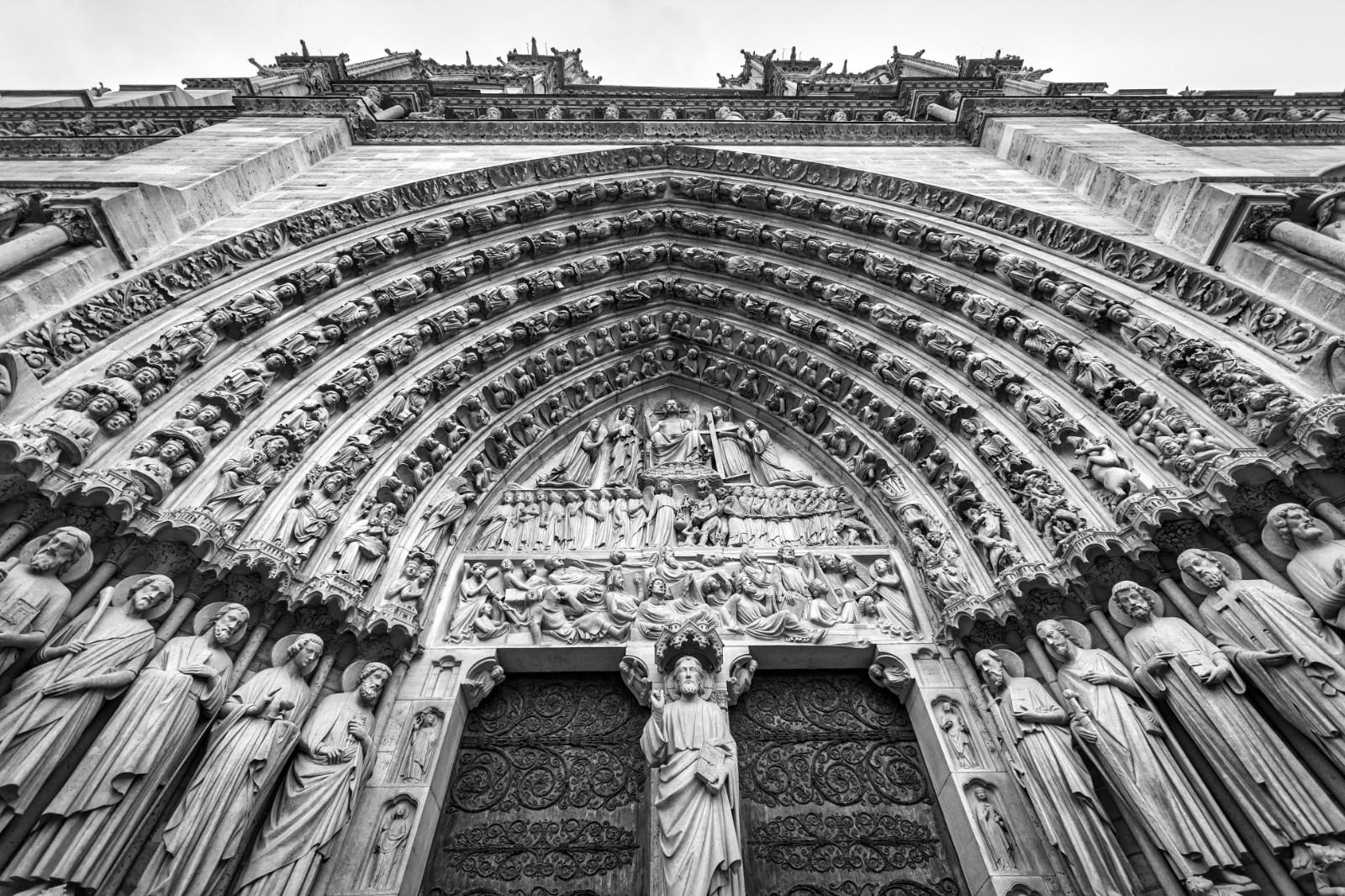 Notre Dame bejárat Párizs